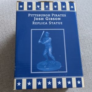 2007 Pittsburgh Pirates Josh Gibson Replica Statue From PNC Park Exclusive MLB